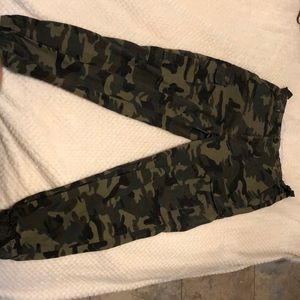 Fashion nova camo pants